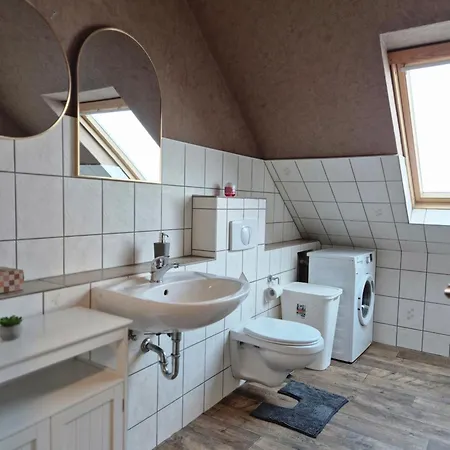شقة Spacious 4-room Ideal For Families And Business Trips In A Quiet Area Schwanewede