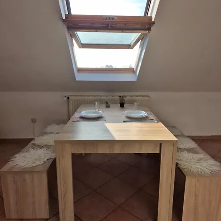 Spacious 4-room Ideal For Families And Business Trips In A Quiet Area
